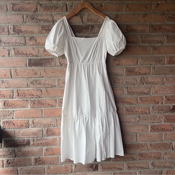 Astr Dresses & Skirts - ASTR | White square neck puff sleeve spring summer tiered midi dress